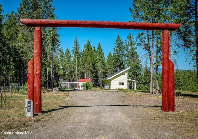 2nd image of 1532 Sunrise Rd, Bonners Ferry, ID 83805 | MLS# 26-7949