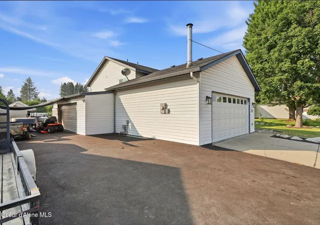 Photo 3 of Sale Pending at 6619 W Silverado St, Rathdrum, ID 83858 | MLS# 26-8033 | Listing updated on 2026-08-27