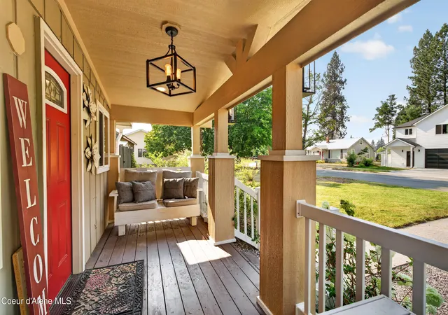 Photo 4 of Single family home for sale at 2206 E Coeur D Alene Ave, Coeur D Alene, ID 83814 | MLS# 26-7978 | Listing updated on 2026-08-06