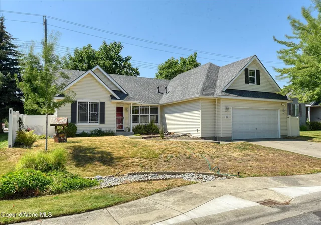 Photo 1 of Sale Pending at 2359 E Bremington St, Post Falls, ID 83854 | MLS# 26-8041 | Listing updated on 2026-08-17