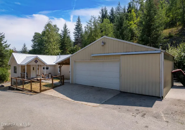 Photo 3 of Sale Pending at 809 Mill Ave, Kellogg, ID 83837 | MLS# 26-7982 | Listing updated on 2026-09-17