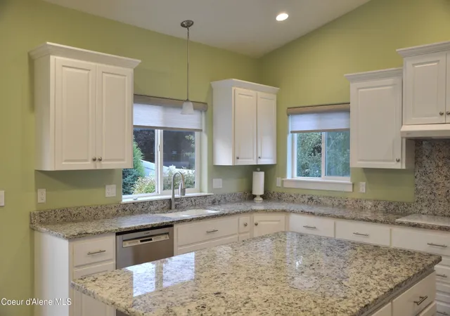 Photo 3 of Sale Pending at 10723 N Murcia Ln, Hayden, ID 83835 | MLS# 26-8102 | Listing updated on 2026-08-15