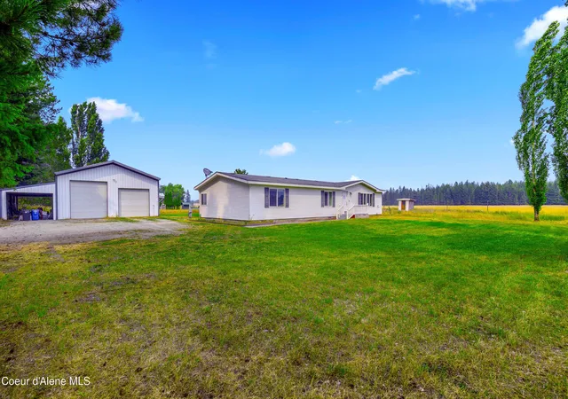 Photo 3 of Manufactured home for sale at 3203 Paradise Valley Rd, Bonners Ferry, ID 83805 | MLS# 26-8475 | Listing updated on 2026-08-17