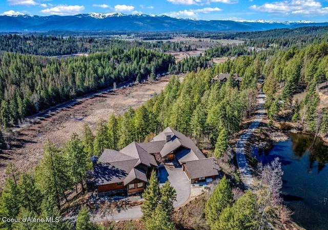 Photo 113 of Single family home for sale at 1028 S Idaho Clb Dr, Sandpoint, ID 83864 | MLS# 26-8040 | Listing updated on 2026-10-07