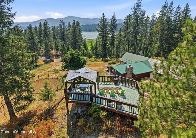 1st image of 15504 Osprey Ln, Newman Lake, WA 99025 | MLS# 26-8018