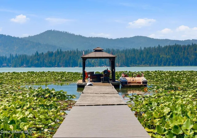 Photo 3 of Single family home for sale at 15504 Osprey Ln, Newman Lake, WA 99025 | MLS# 26-8018 | Listing updated on 2026-09-14