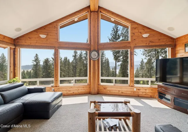 Photo 4 of Single family home for sale at 15504 Osprey Ln, Newman Lake, WA 99025 | MLS# 26-8018 | Listing updated on 2026-10-09