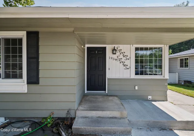 2nd image of 1934 N 7th St, Coeur D Alene, ID 83814 | MLS# 26-8085