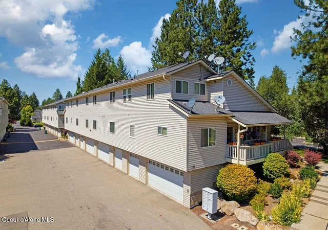 2nd image of 375 E Whispering Pines Ln #UNIT 2, Coeur D Alene, ID 83815 | MLS# 26-8062