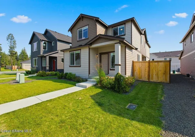 Photo 2 of Single family home for sale at 318 E Viceroy Ave, Hayden, ID 83835 | MLS# 26-8125 | Listing updated on 2026-08-07