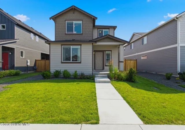 Photo 3 of Single family home for sale at 318 E Viceroy Ave, Hayden, ID 83835 | MLS# 26-8125 | Listing updated on 2026-08-07