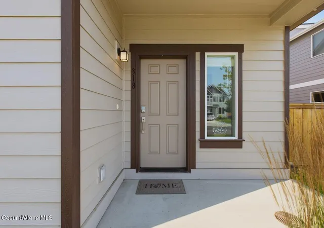 Photo 3 of Single family home for sale at 318 E Viceroy Ave, Hayden, ID 83835 | MLS# 26-8125 | Listing updated on 2026-08-07