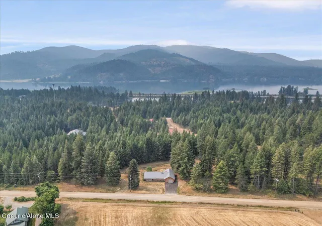 Photo 4 of Sale Pending at 1034 E Settlement Rd, Priest River, ID 83856 | MLS# 26-8152 | Listing updated on 2026-09-20