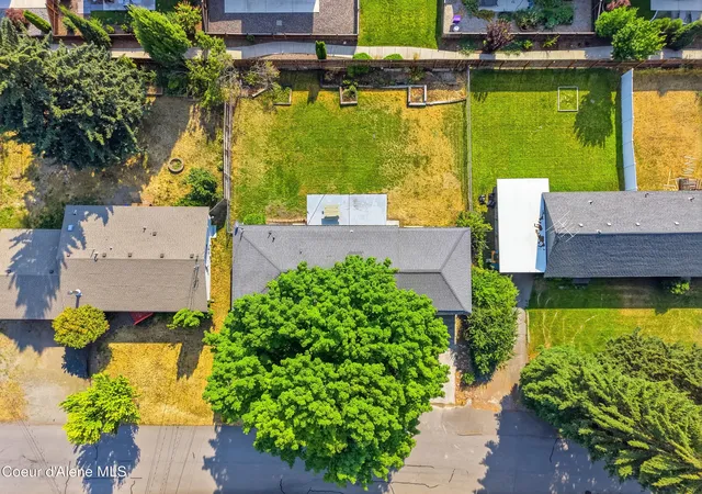 Photo 2 of Single family home for sale at 9462 N Baack Rd, Hayden, ID 83835 | MLS# 26-8115 | Listing updated on 2026-10-01