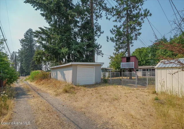 Photo 38 of Sale Pending at 1428 E 40th Avenue, Spokane, WA 99203 | MLS# 26-8222 | Listing updated on 2026-08-12