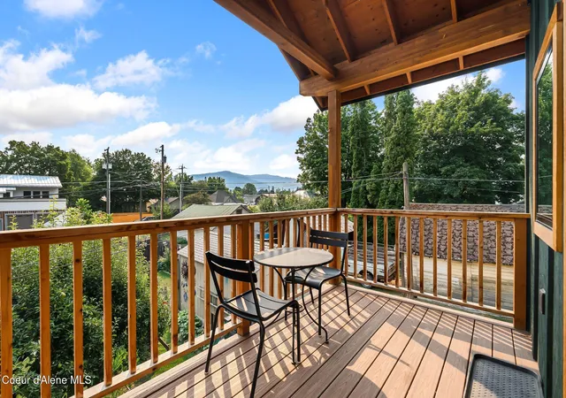 Photo 2 of Single family home for sale at 905 Pine St, Sandpoint, ID 83864 | MLS# 26-8150 | Listing updated on 2026-08-11