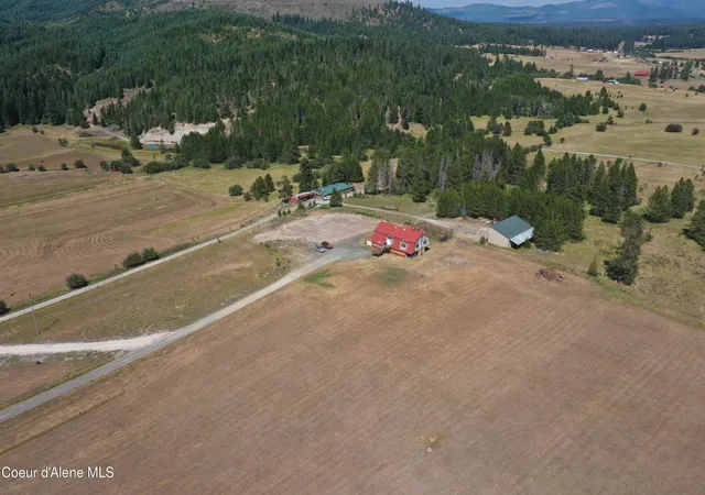 Photo 2 of Sale Pending at 571 Johns Crk Rd, Saint Maries, ID 83861 | MLS# 26-8189 | Listing updated on 2026-09-12