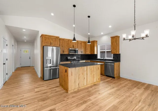 Photo 3 of Single family home for sale at 509 S 3rd Street, Pinehurst, ID 83850 | MLS# 26-8216 | Listing updated on 2026-09-13