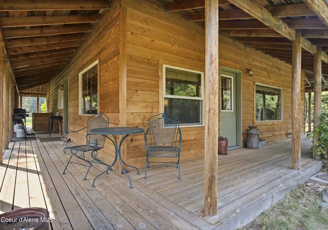 Photo 3 of Single family home for sale at 368 Fox Crk Spur, Priest River, ID 83856 | MLS# 26-8200 | Listing updated on 2026-08-14