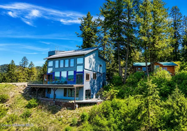 Photo 1 of Single family home for sale at 23 S Lightning Spur Ln, Coeur D Alene, ID 83814 | MLS# 26-8213 | Listing updated on 2026-08-25