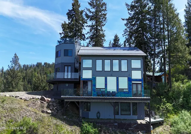 Photo 3 of Single family home for sale at 23 S Lightning Spur Ln, Coeur D Alene, ID 83814 | MLS# 26-8213 | Listing updated on 2026-08-25