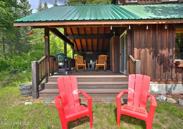 Photo 4 of Sale Pending at 223 Birdpoint Rd, Bonners Ferry, ID 83805 | MLS# 26-8233 | Listing updated on 2026-09-28