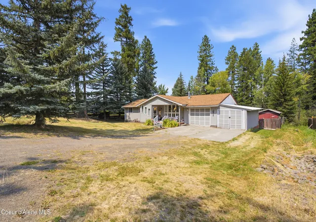 2nd image of 652 H St, Plummer, ID 83851 | MLS# 26-8421