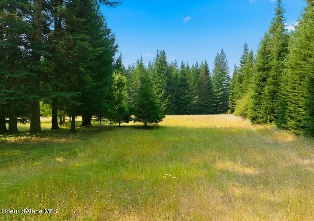 Photo 3 of Manufactured home for sale at 7618 W Emporia Ln, Rathdrum, ID 83858 | MLS# 26-8281 | Listing updated on 2026-09-21