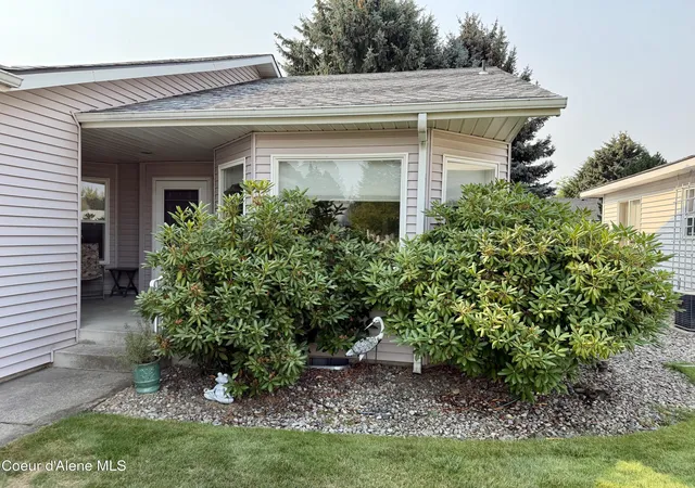 3rd image of 1444 W Woodlawn Dr, Hayden, ID 83835 | MLS# 26-8292