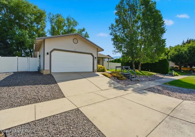 2nd image of 781 S Pleasant View Rd, Post Falls, ID 83854 | MLS# 26-8330