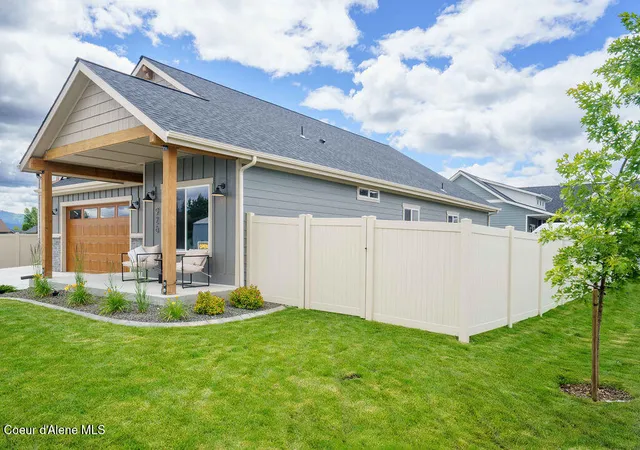 Photo 3 of Sale Pending at 1141 W Cordgrass Ave, Post Falls, ID 83854 | MLS# 26-8328 | Listing updated on 2026-08-13