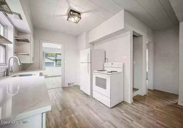 Photo 3 of Single family home for sale at 419 W Mission Ave, Kellogg, ID 83837 | MLS# 26-8418 | Listing updated on 2026-09-11