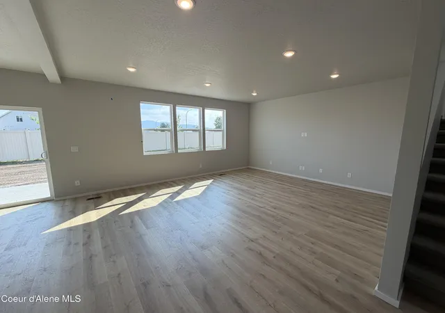 Photo 4 of Sale Pending at 4464 E Rare Fox Ave, Post Falls, ID 83854 | MLS# 26-8356 | Listing updated on 2026-10-27