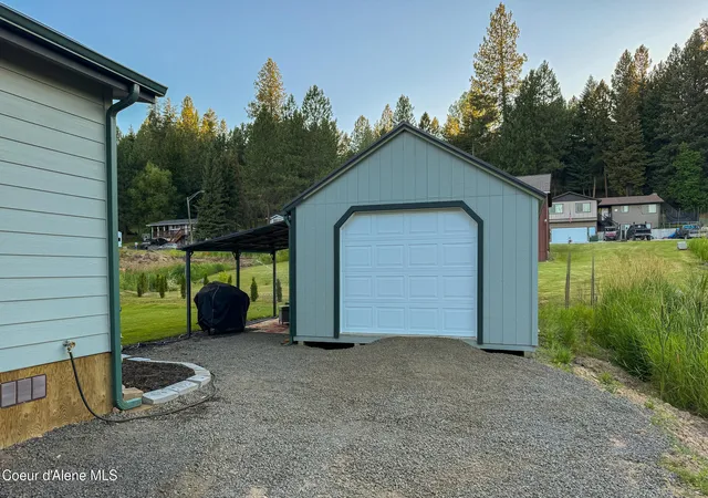 Photo 2 of Sale Pending at 2009 Elm Dr, Saint Maries, ID 83861 | MLS# 26-8316 | Listing updated on 2026-09-01