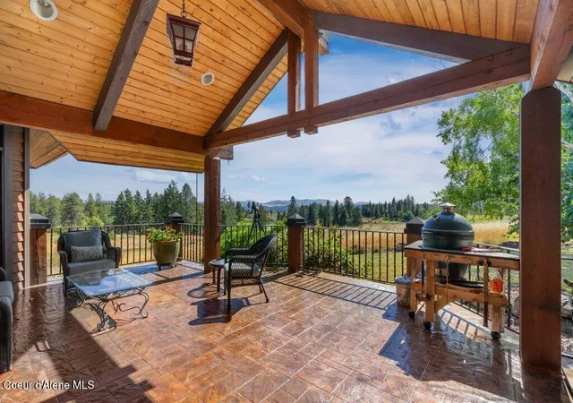 Photo 3 of Single family home for sale at 16845 S Spinel Ct, Coeur D Alene, ID 83814 | MLS# 26-8436 | Listing updated on 2026-09-11