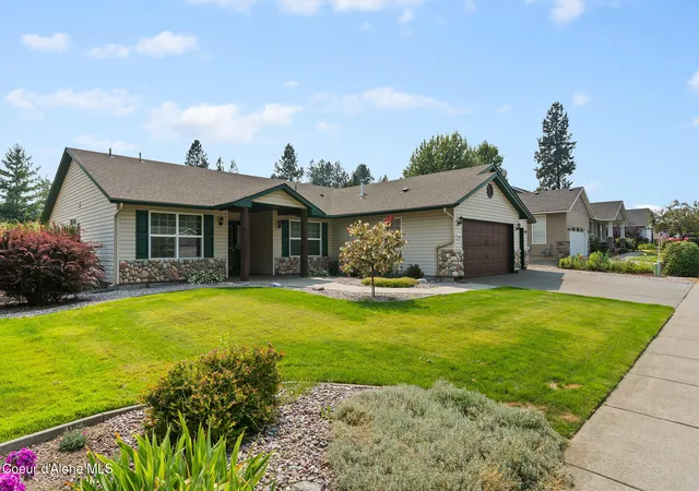 Photo 3 of Single family home for sale at 1378 W Benjamin Ave, Coeur D Alene, ID 83815 | MLS# 26-8348 | Listing updated on 2026-09-19