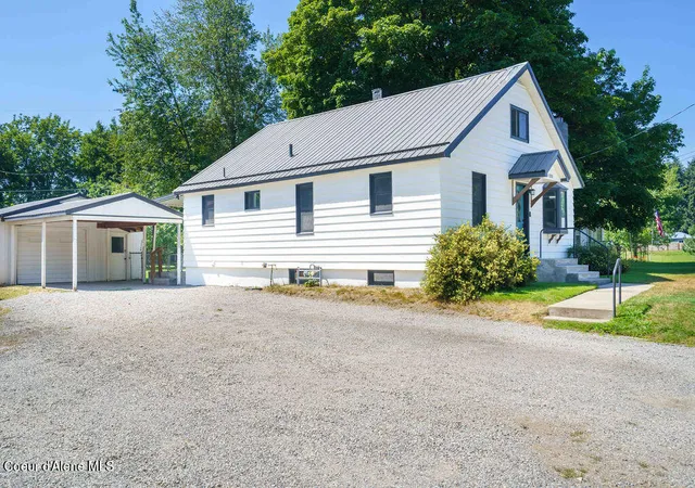 2nd image of 1010 E Harrison Ave, Coeur D Alene, ID 83814 | MLS# 26-8353