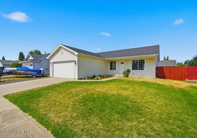 2nd image of 1011 W Springfield Dr, Coeur D Alene, ID 83815 | MLS# 26-8434