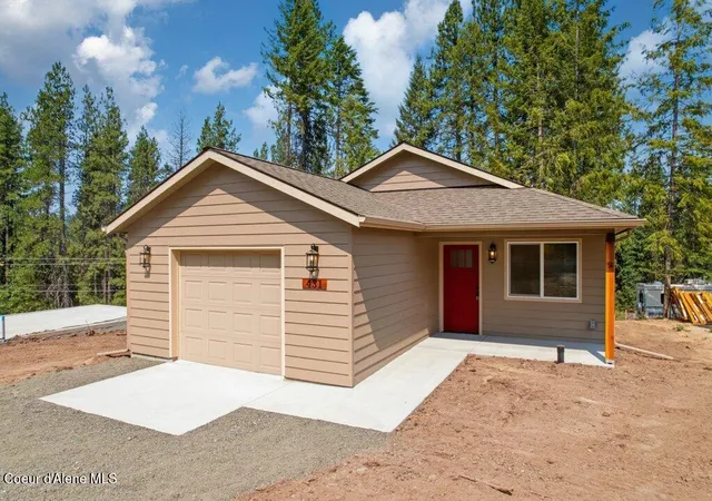 2nd image of 431 F St, Plummer, ID 83851 | MLS# 26-8377