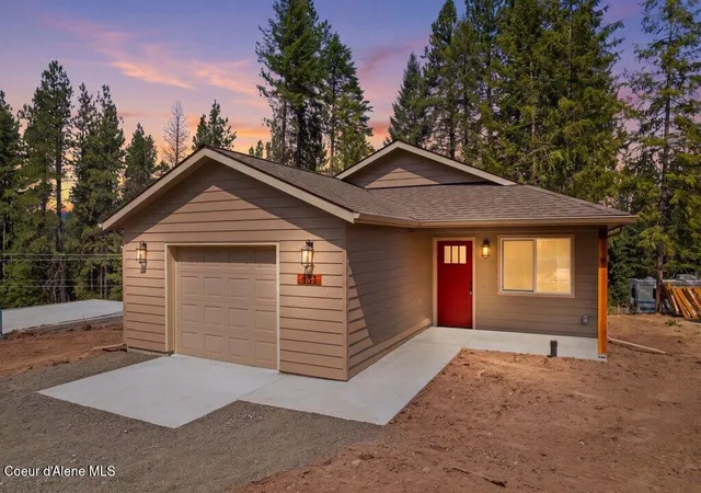 Photo 2 of Single family home for sale at 431 F St, Plummer, ID 83851 | MLS# 26-8377 | Listing updated on 2026-08-14