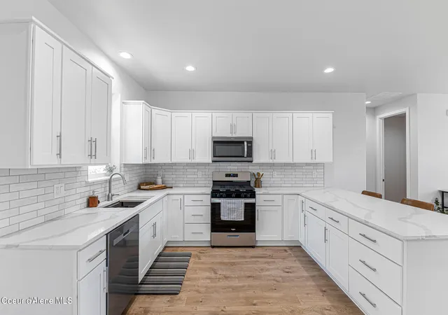 Photo 3 of Single family home for sale at 203 Palomino Ct, Pinehurst, ID 83850 | MLS# 26-8390 | Listing updated on 2026-10-01