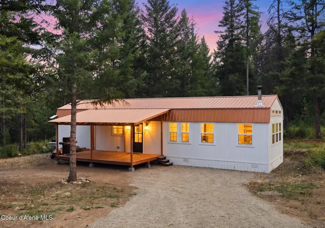 Photo 4 of Manufactured home for sale at 377 That A Way, Spirit Lake, ID 83869 | MLS# 26-8457 | Listing updated on 2026-09-16