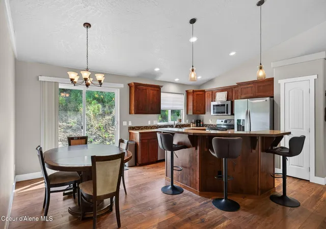 4th image of 205 Old Farm Rd, Pinehurst, ID 83850 | MLS# 26-8439