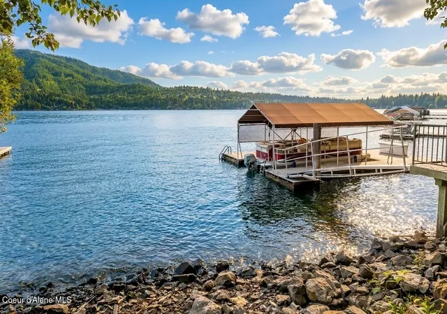 3rd image of 3112 E Point Hayden Dr, Hayden, ID 83835 | MLS# 26-8526