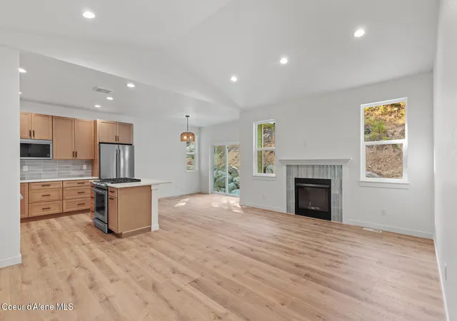 Photo 2 of Single family home for sale at 106 Memory Ln, Pinehurst, ID 83850 | MLS# 26-8463 | Listing updated on 2026-08-31