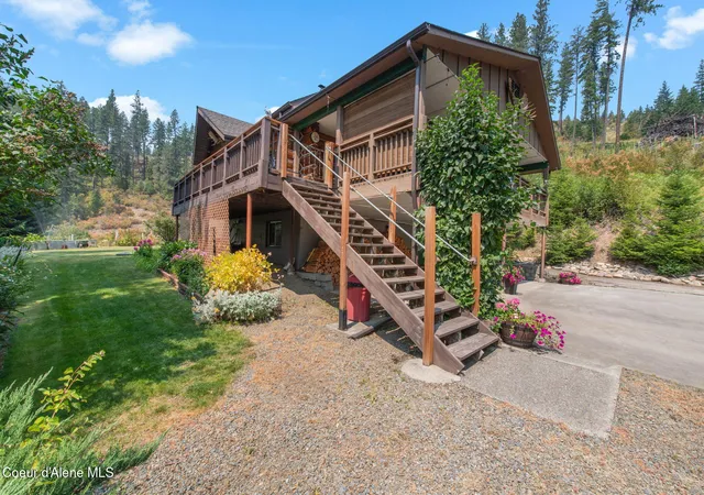 Photo 2 of Single family home for sale at 3370 Saint Joe River Rd, Saint Maries, ID 83861 | MLS# 26-8462 | Listing updated on 2026-08-17
