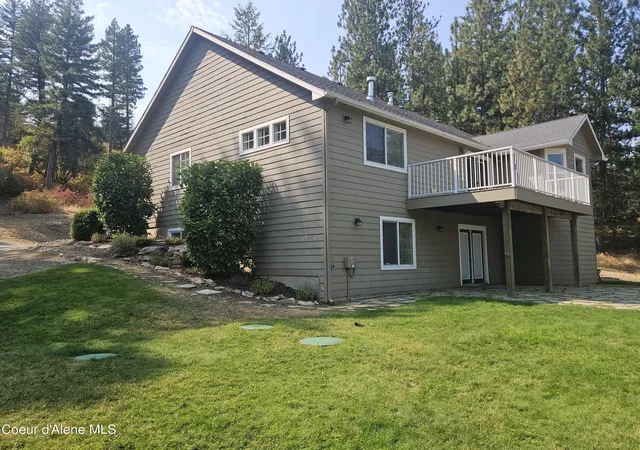 Photo 3 of Single family home for sale at 901 S Edgeview Ter, Post Falls, ID 83854 | MLS# 26-8487 | Listing updated on 2026-09-09