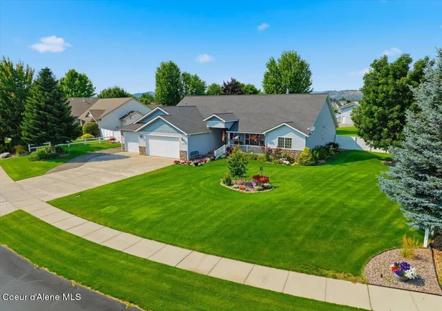 2nd image of 1999 W Heavenly Star Ct, Post Falls, ID 83854 | MLS# 26-8532