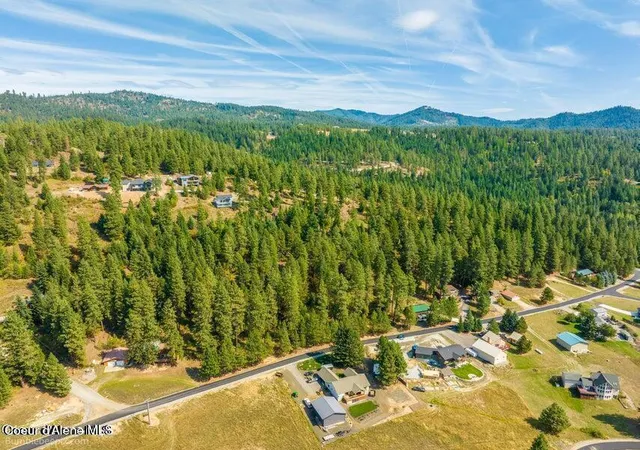 Photo 3 of Sale Pending at 14830 E Sunset Shrs Cir, Harrison, ID 83833 | MLS# 26-8560 | Listing updated on 2026-08-20