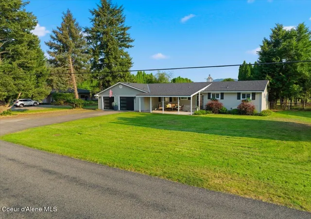 Photo 1 of Single family home for sale at 1724 E Hanley Ave, Dalton Gardens, ID 83815 | MLS# 26-8618 | Listing updated on 2026-09-06